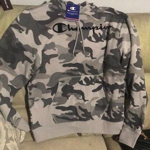 Champion hoodie sweatshirt NWT Size Small